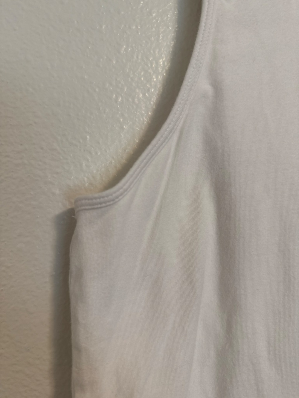 Duluth - No-Yank Wireless Built-In Bra White Scoop Neck Stretch Tank Top - 1X - Picture 7 of 10